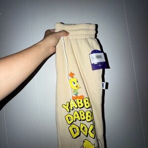Women Warner Bros. Beige Tweety Sweatpants (Brand New with tags)